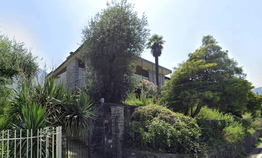 Villa vista lago Mandello con giardino