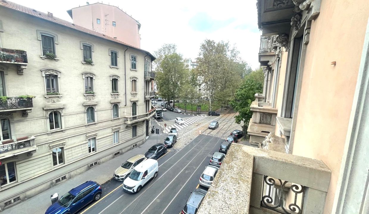 viale Coni Zugna - VISTA DAL BALCONE