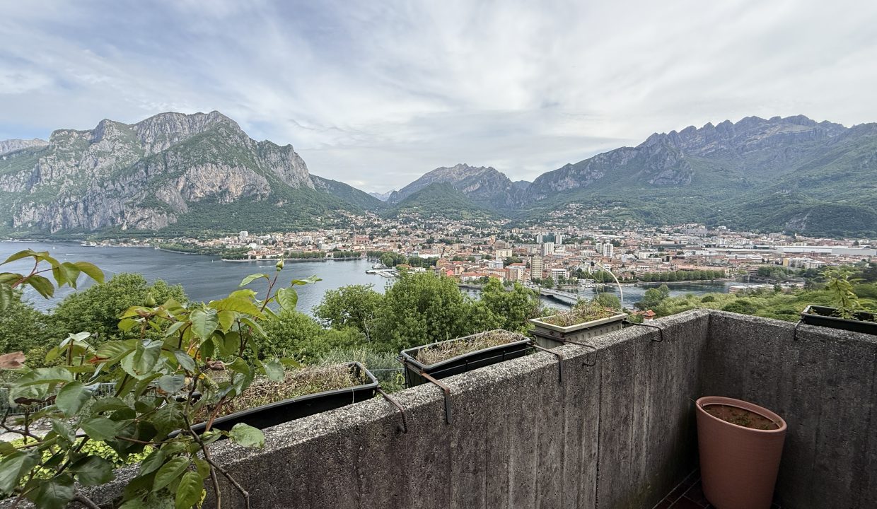 ATTICO MALGRATE VISTA LAGO