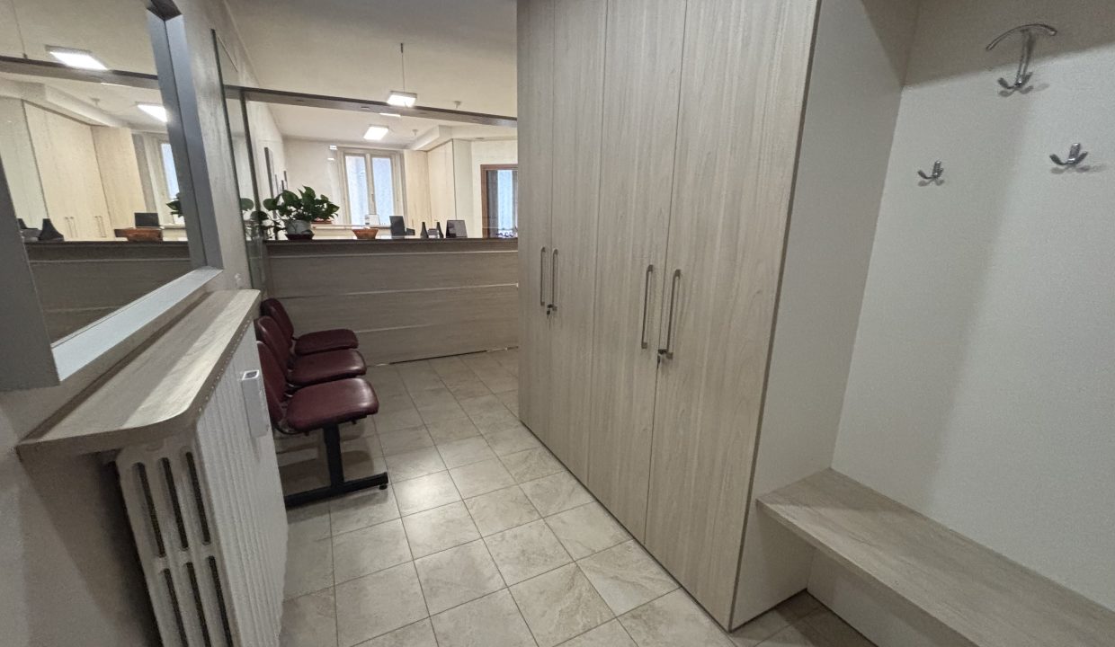 ufficio centro oggiono (2)