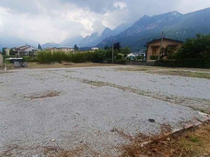 TERRENO GARLATE