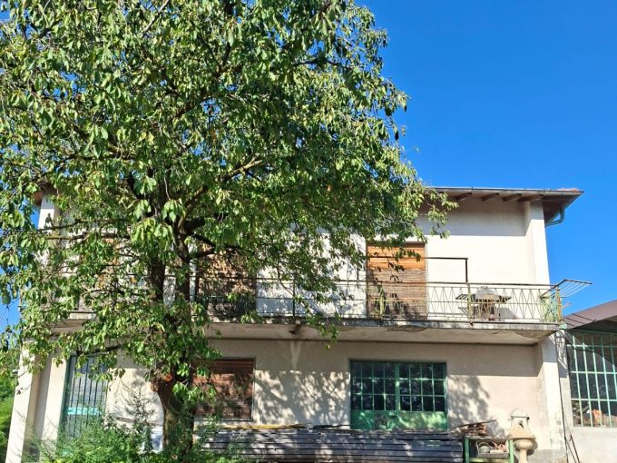 IMMOBILE INDIPENDENTE CON GIARDINO GALBIATE