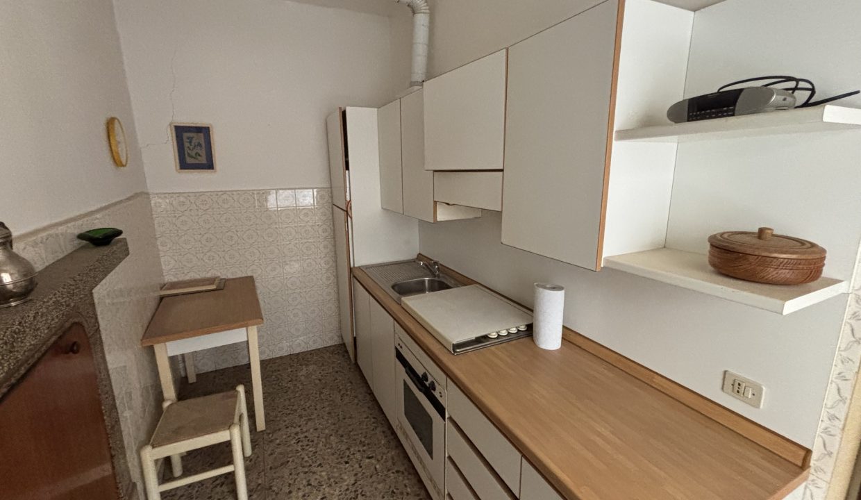 TRILOCALE A MANDELLO DEL LARIO (48)