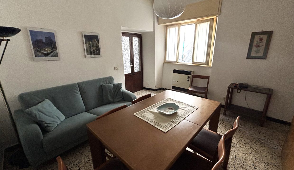 TRILOCALE A MANDELLO DEL LARIO (58)