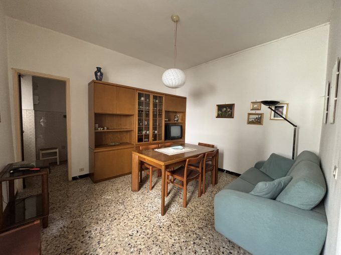 TRILOCALE A MANDELLO DEL LARIO