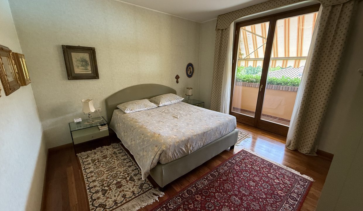 VILLA CON PISCINA COMO (13)