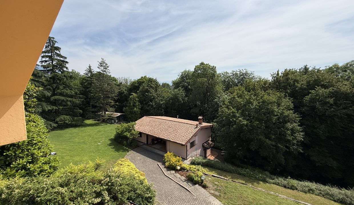 VILLA CON PISCINA COMO (38)
