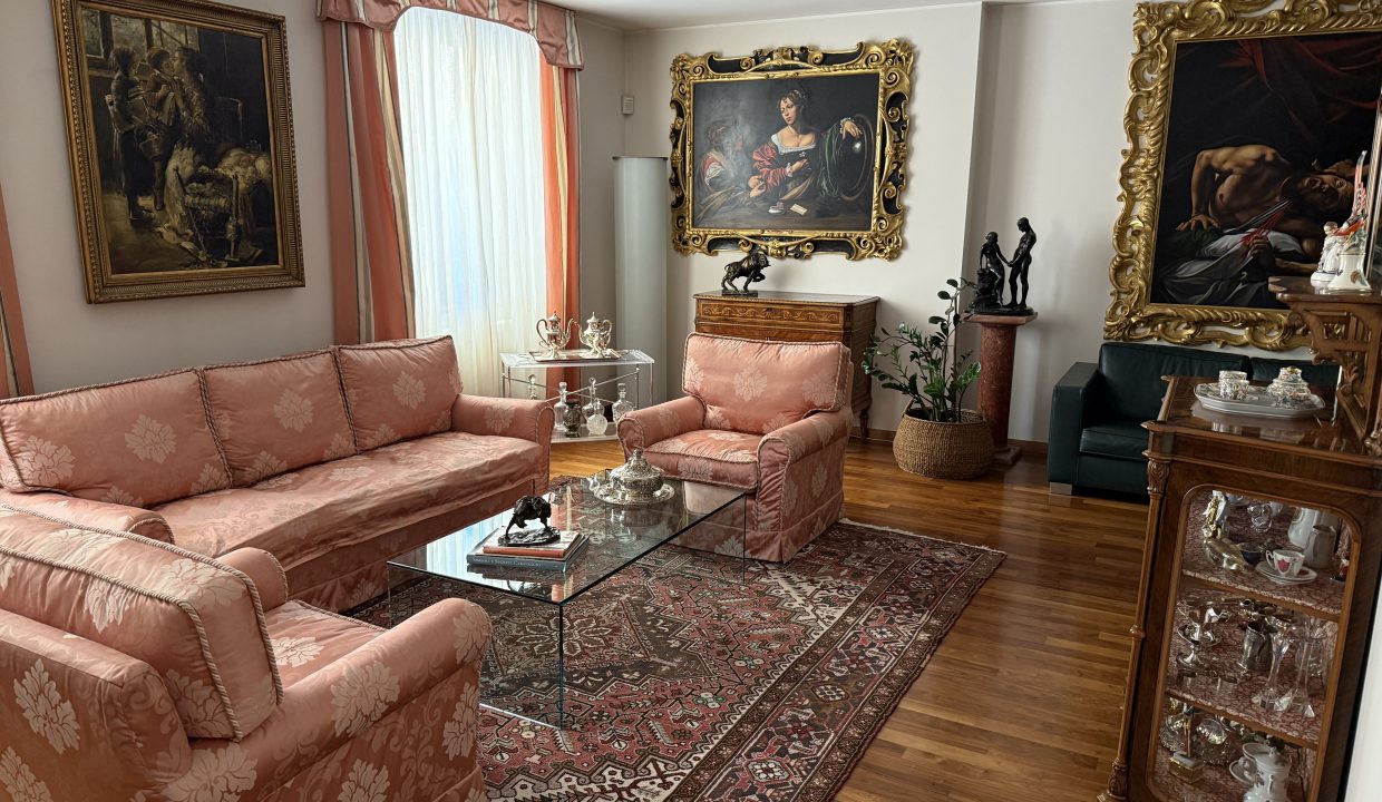 VILLA CON PISCINA COMO (4)