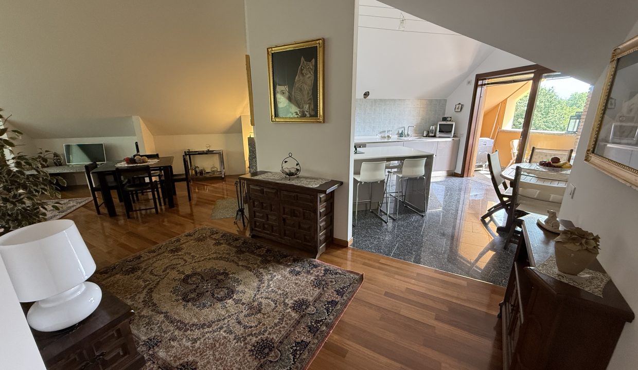 VILLA CON PISCINA COMO (42)