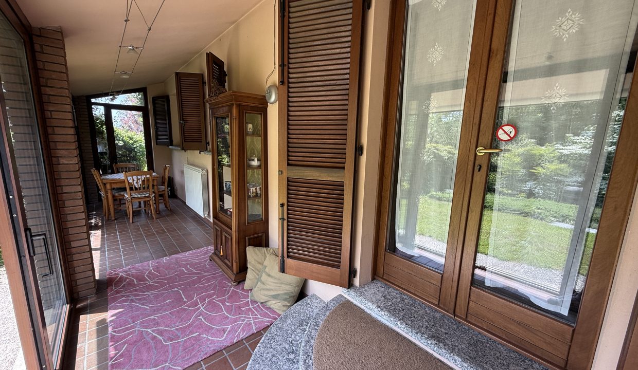 VILLA CON PISCINA COMO (50)