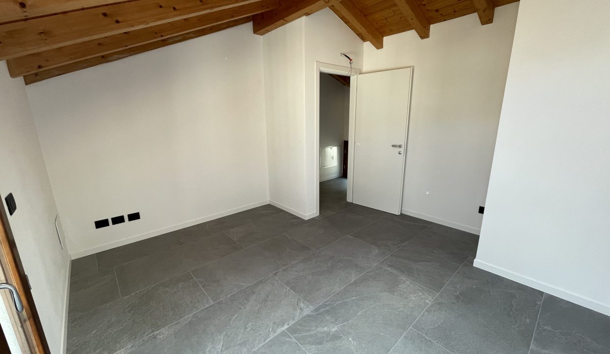 Villetta a schiera ballabio (14)