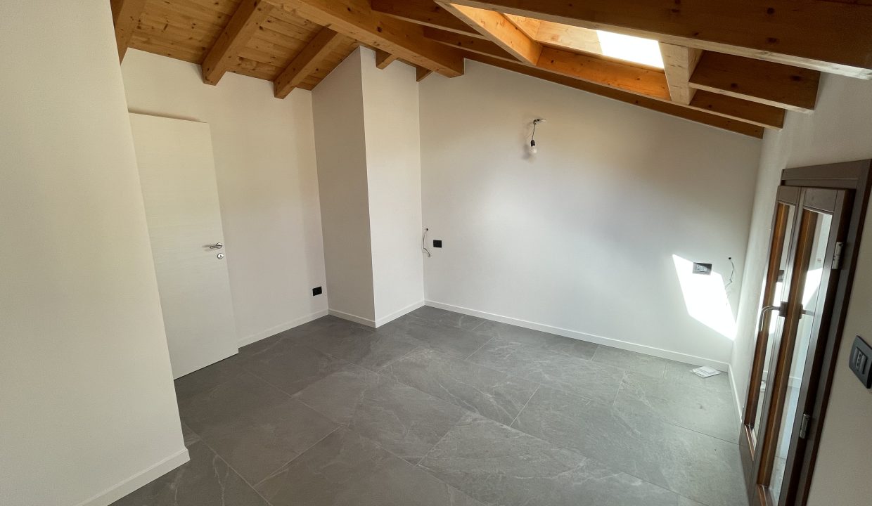 Villetta a schiera ballabio (15)