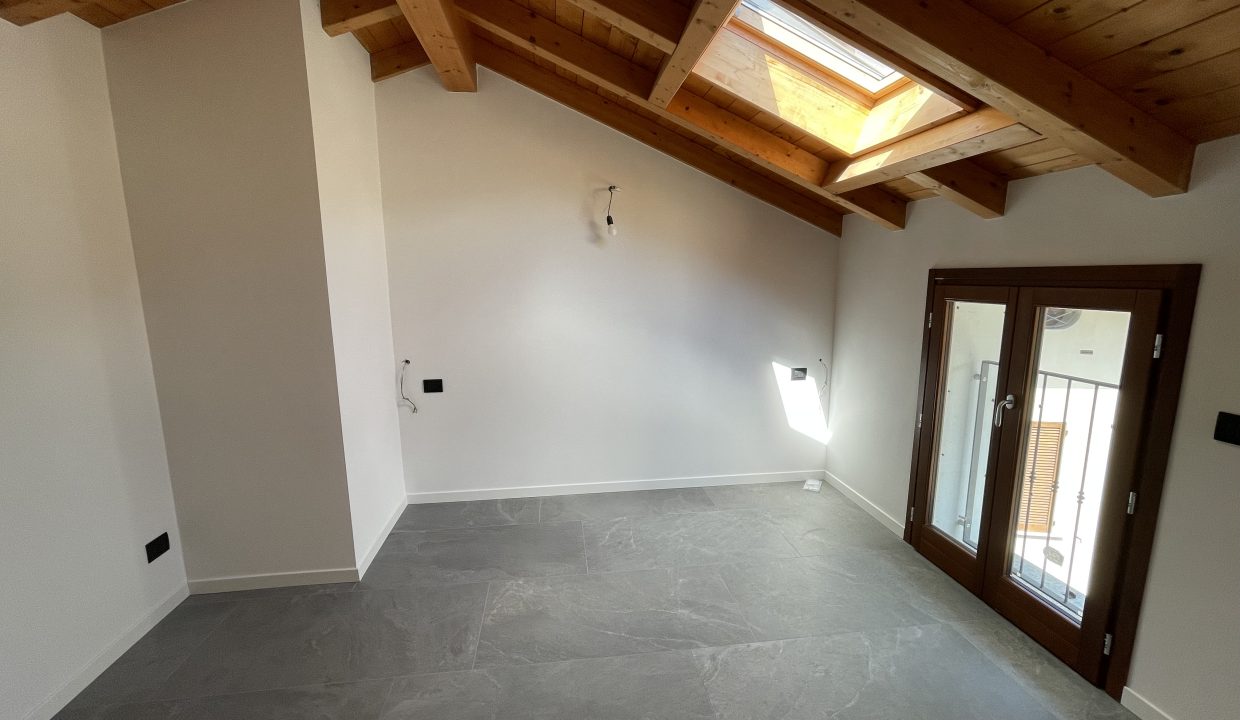 Villetta a schiera ballabio (16)