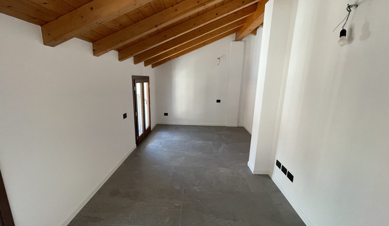 Villetta a schiera ballabio (22)