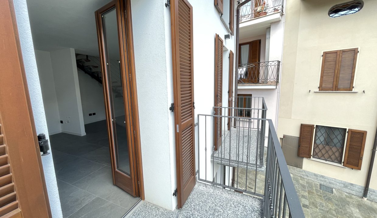 Villetta a schiera ballabio (8)