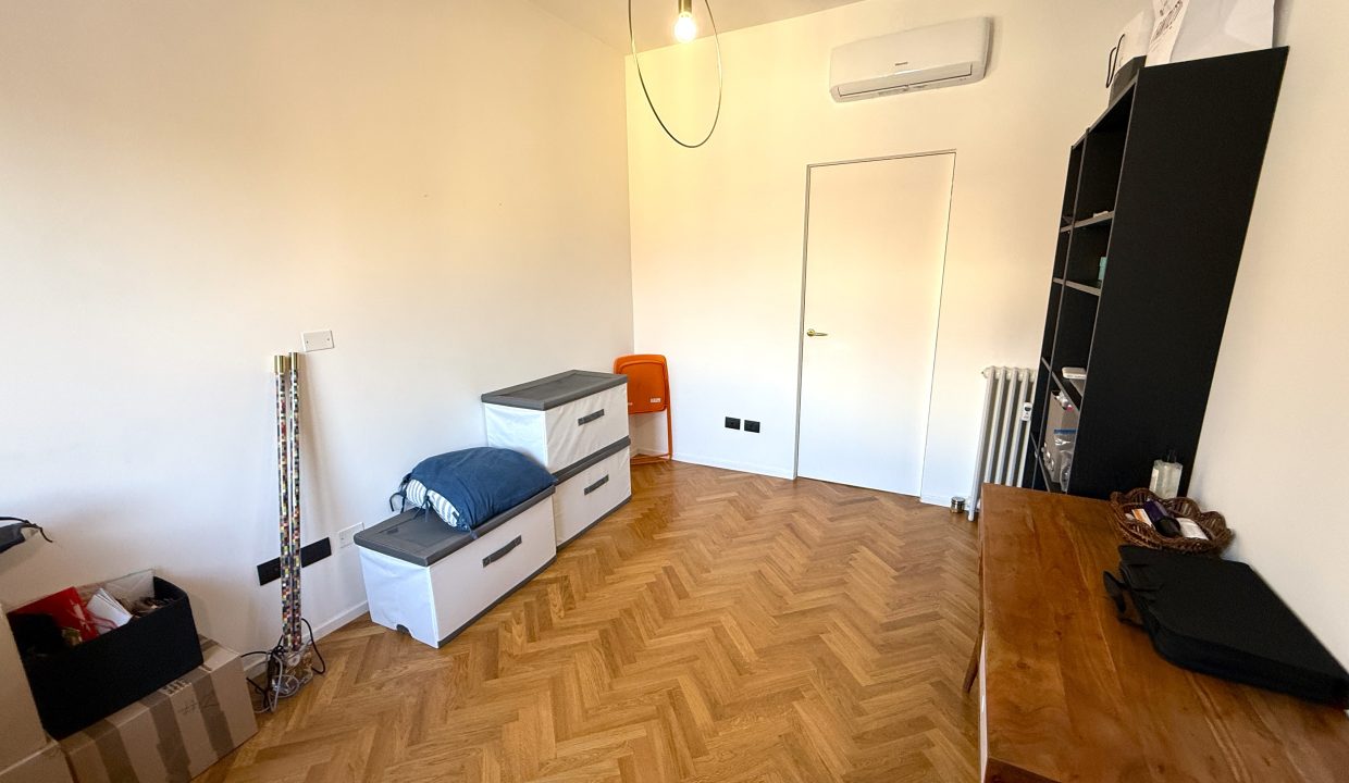 15 trilocale Via San Felice