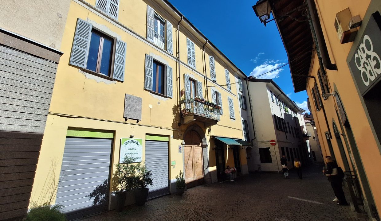 COMPENDIO IMMOBILIARE LECCO CENTRO