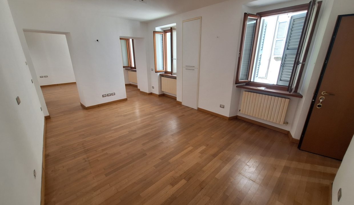 COMPENDIO IMMOBILIARE LECCO CENTRO (11)