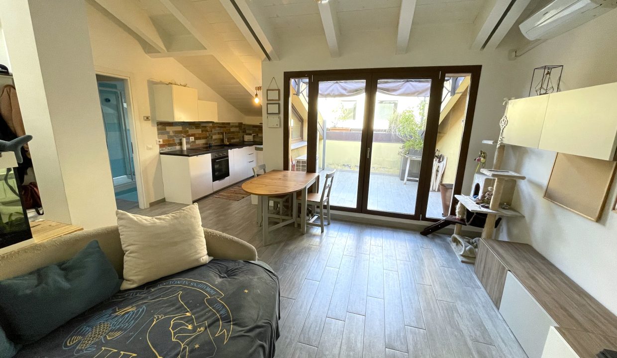 03 trilocale con terrazzo milano baggio