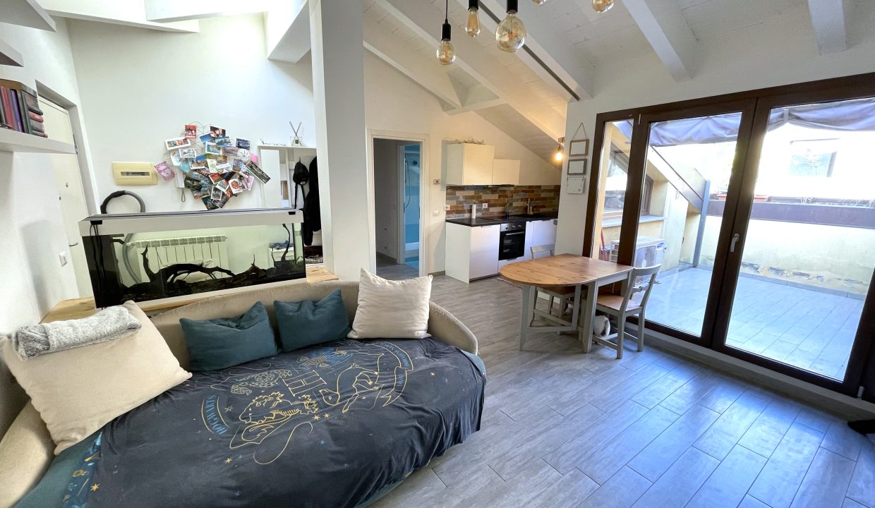 04 trilocale con terrazzo milano baggio