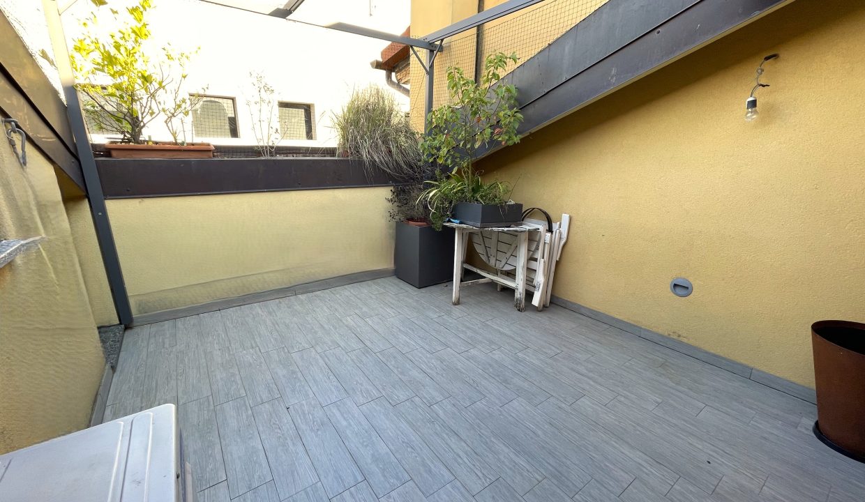 06 trilocale con terrazzo milano baggio