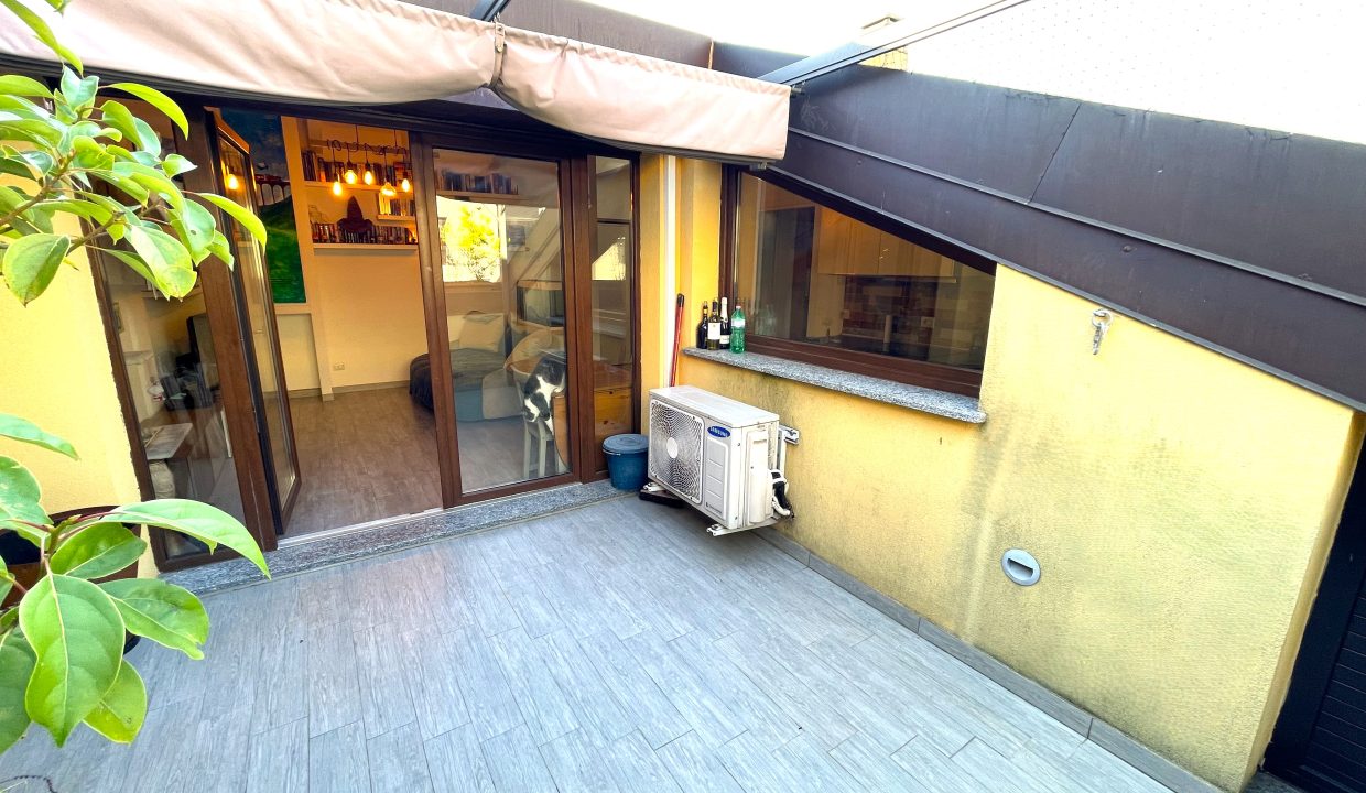 09 trilocale con terrazzo milano baggio