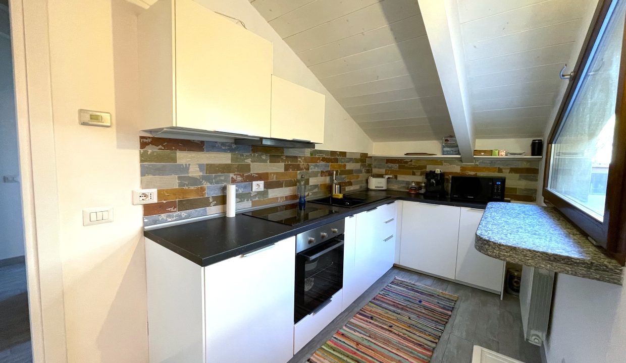 11 trilocale con terrazzo milano baggio