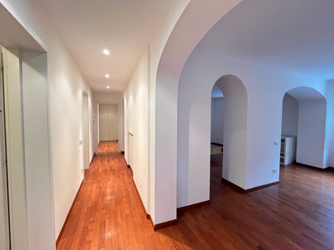 trilocale doppi servizi lecco