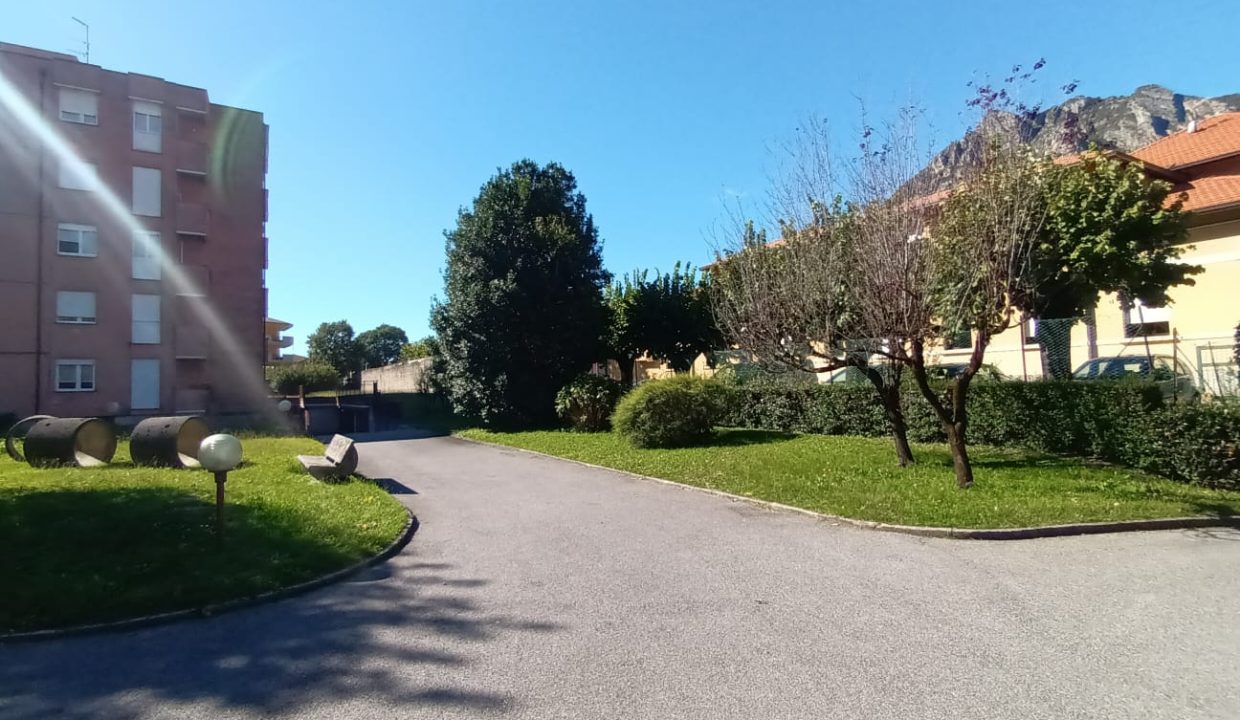 BILOCALE CON BOX E BALCONI (1)