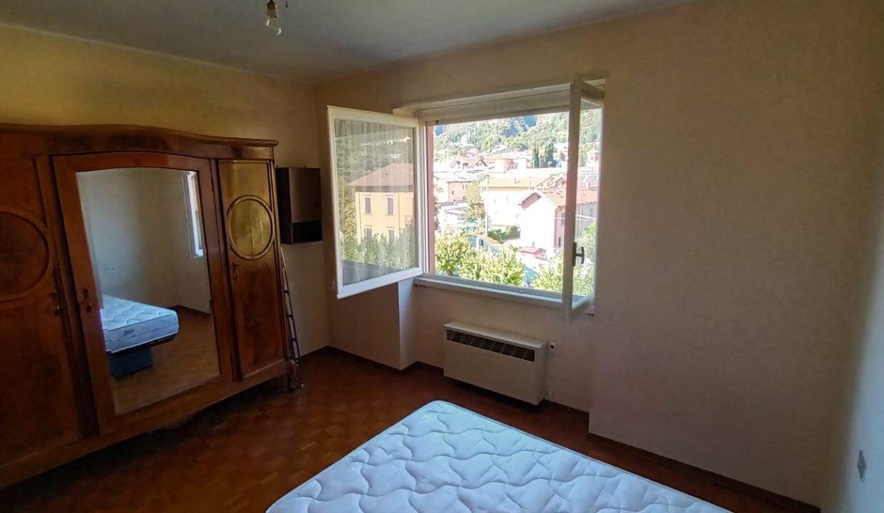 BILOCALE CON BOX E BALCONI (14)