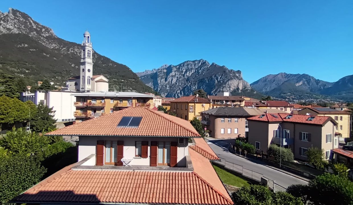 BILOCALE CON BOX E BALCONI (19)