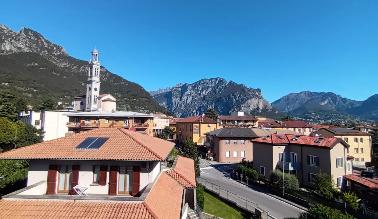 BILOCALE CON BOX E BALCONI (21)