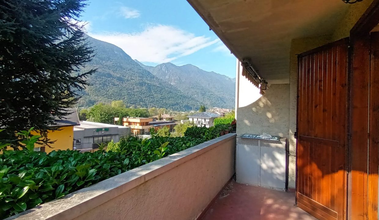 BILOCALE CON VISTA PRIMALUNA (33)
