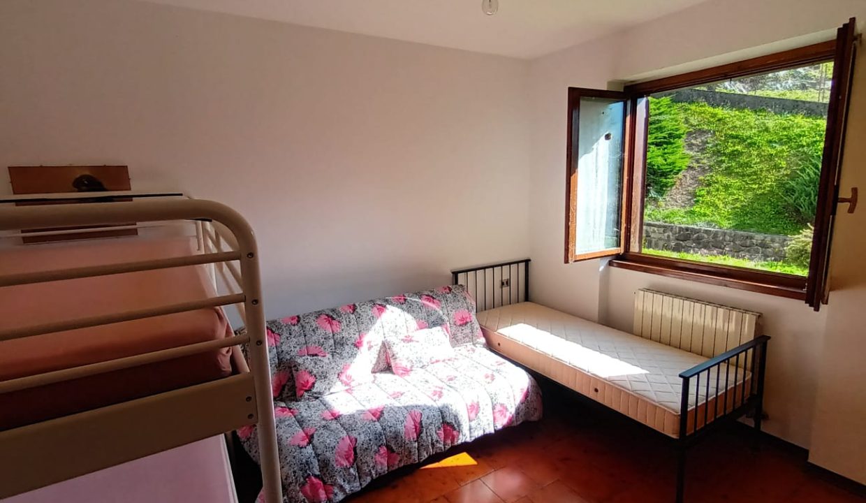 BILOCALE CON VISTA PRIMALUNA (5)