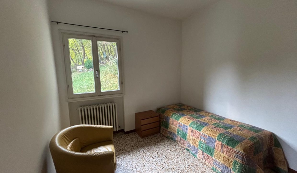 TRILOCALE A GALBIATE CON BALCONE (1)