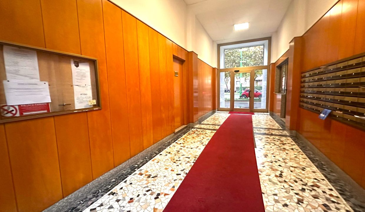 WhatsApp Image 2025-10-31 at 16.19.18 (2) - Copia