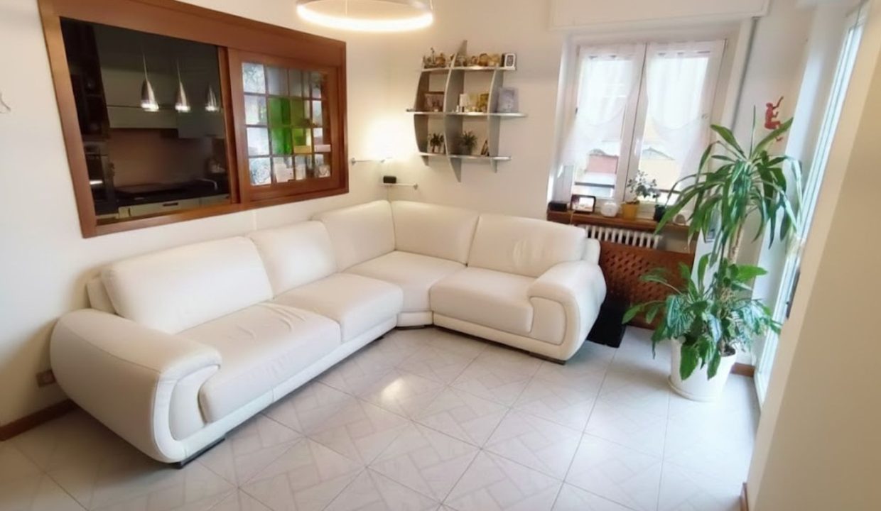 TRILOCALE CON BALCONI MALGRATE NEW (1)