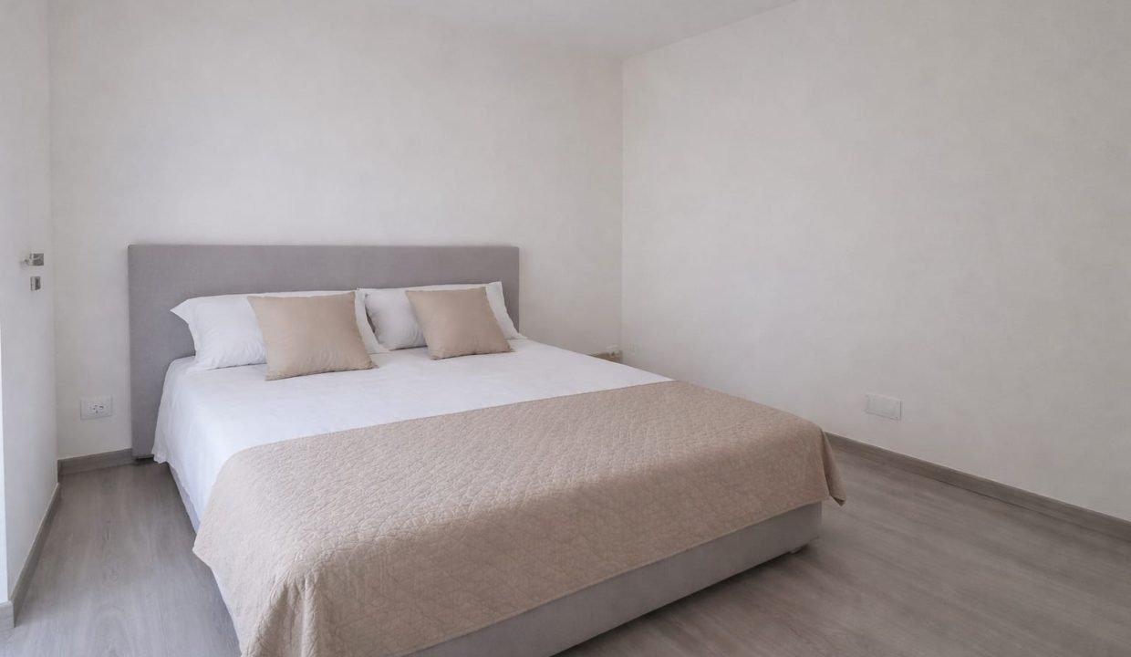 BILOCALE CON BALCONI (4)