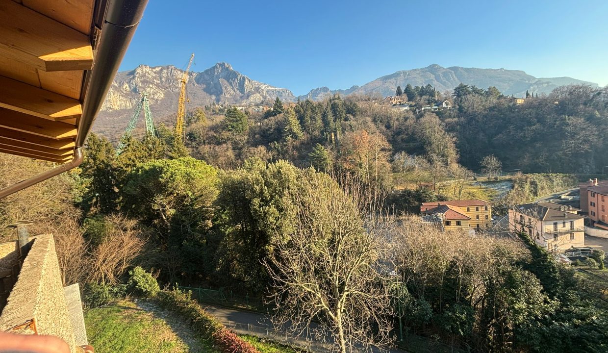 CASA INDIPENDENTE CON GIARDINO LECCO (9)
