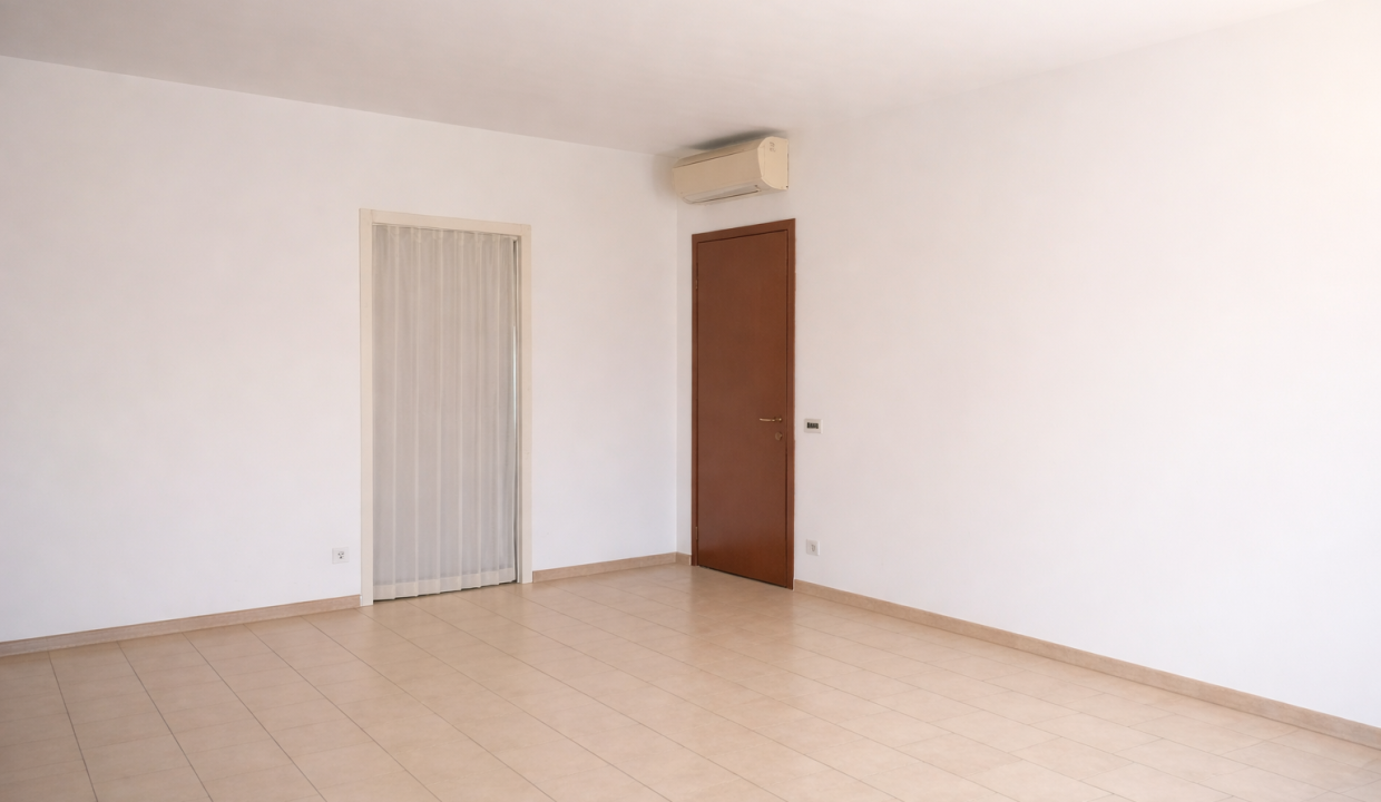 TRILOCALE CON DOPPI SERVIZI E BALCONI (19)