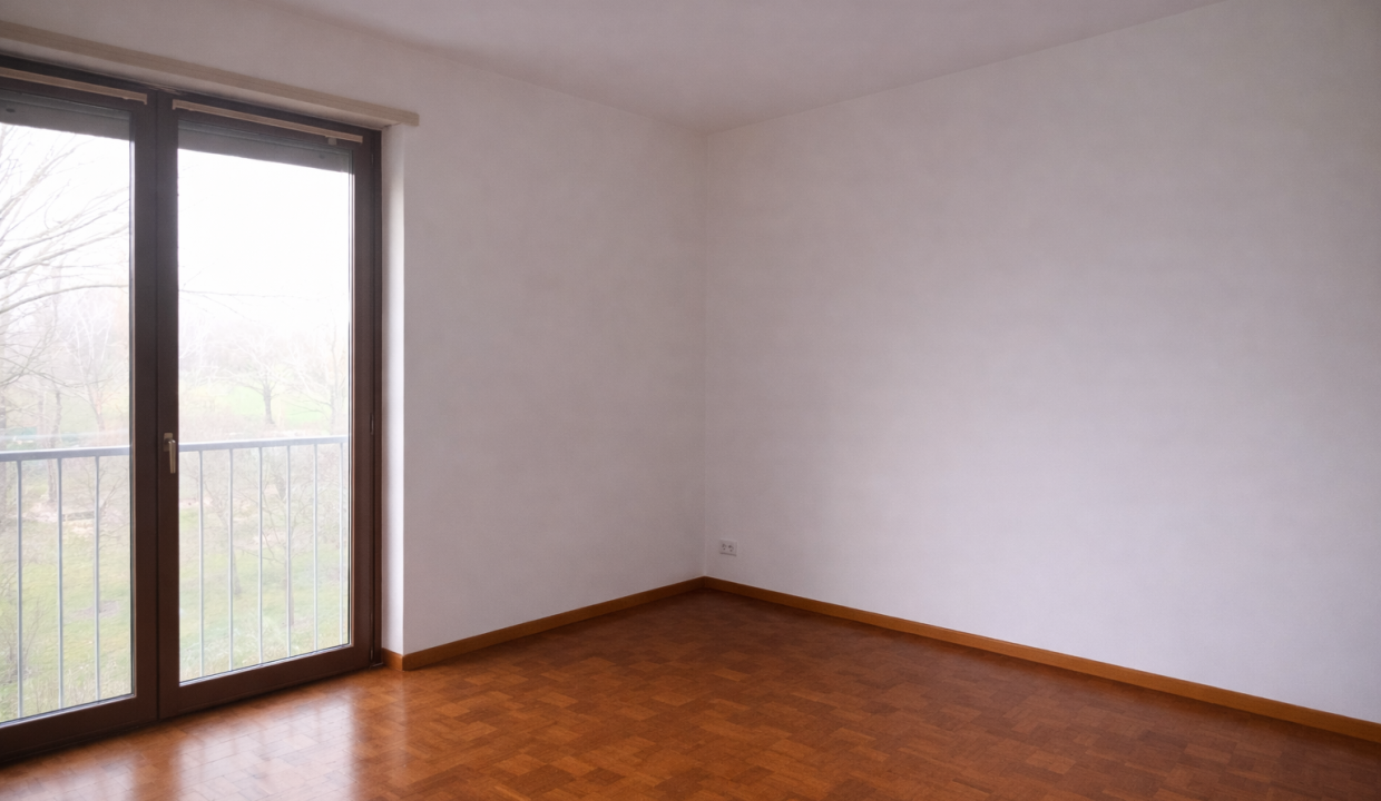 TRILOCALE CON DOPPI SERVIZI E BALCONI (26)