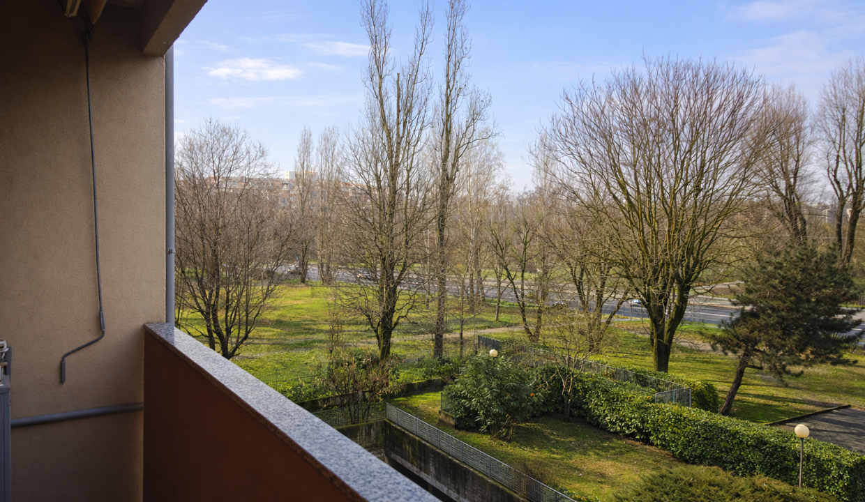 TRILOCALE CON DOPPI SERVIZI E BALCONI (7)