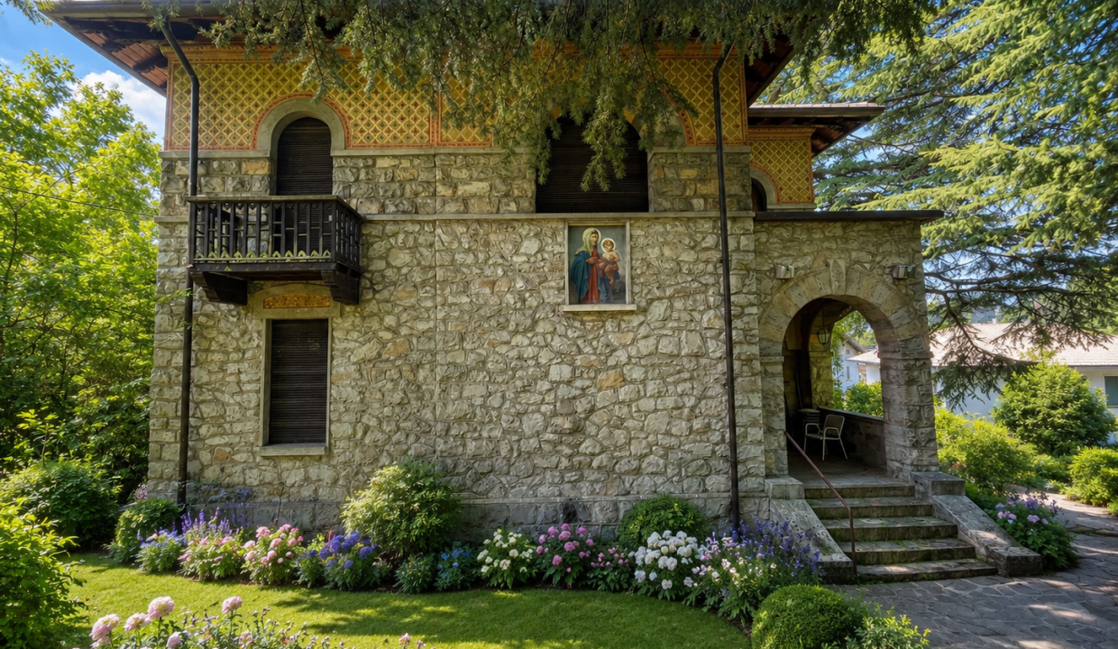VILLA BIFAMILIARE A ESINO CON GIARDINO 03