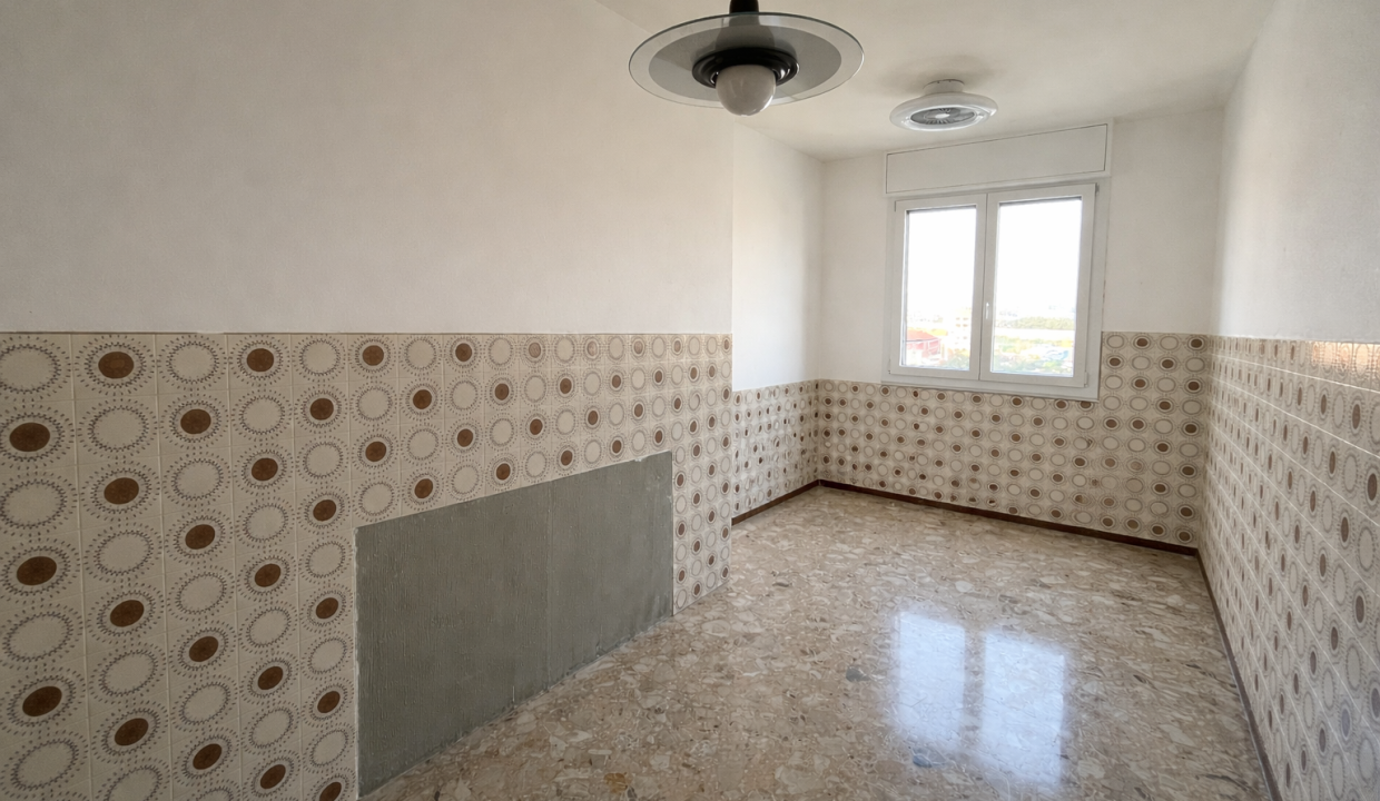 b9d96140-fe2f-40f6-9b98-ca9c5d0f01c8