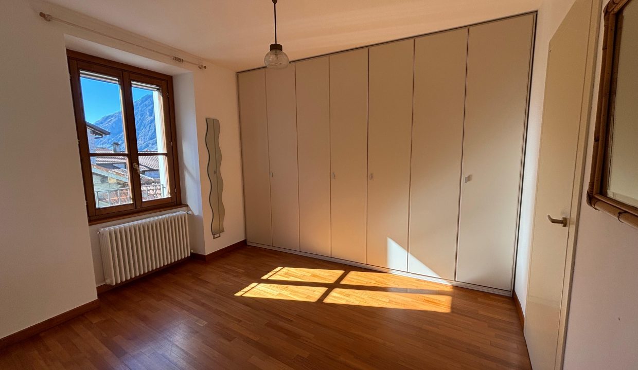 QUADRILOCALE AD ABBADIA LARIANA CON GIARDINO