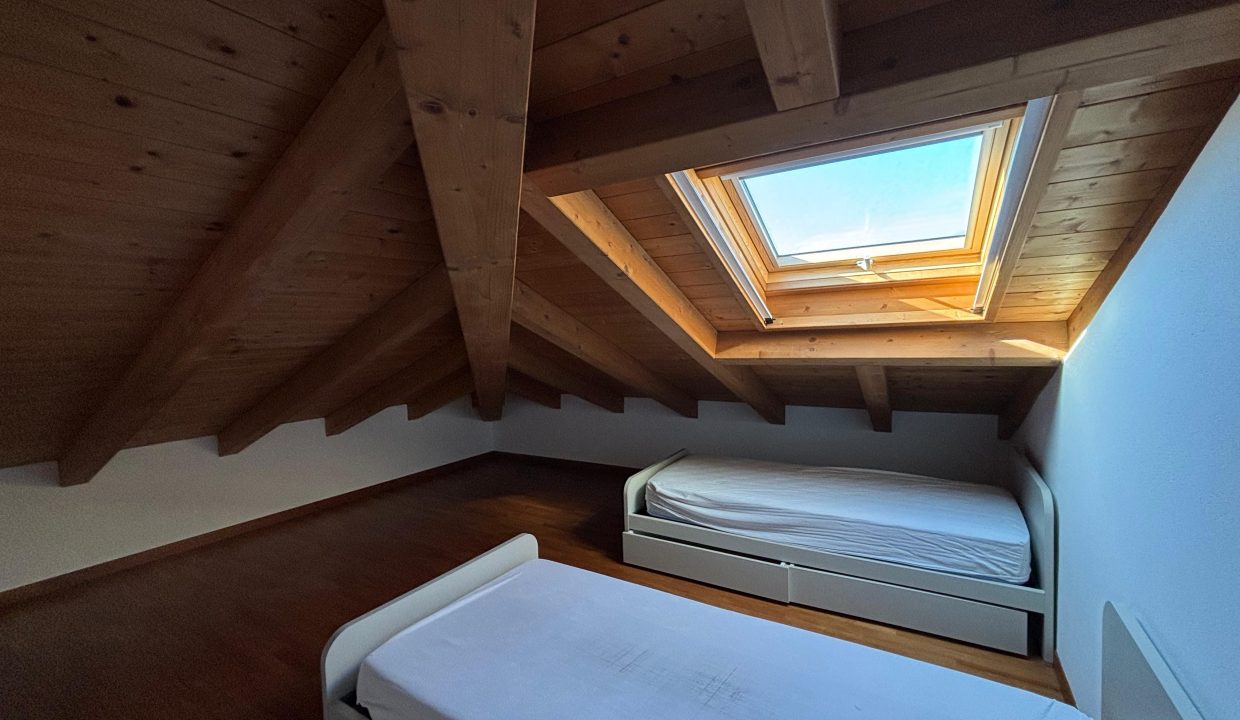 QUADRILOCALE AD ABBADIA LARIANA CON GIARDINO