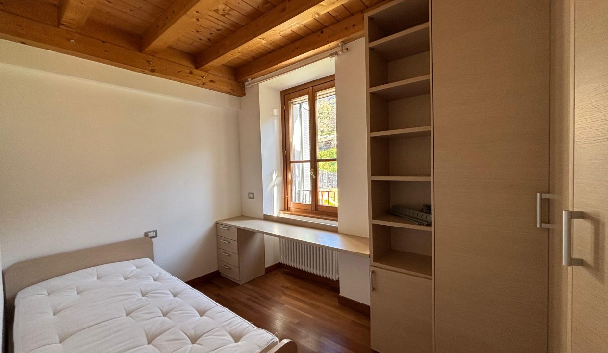 QUADRILOCALE AD ABBADIA LARIANA CON GIARDINO