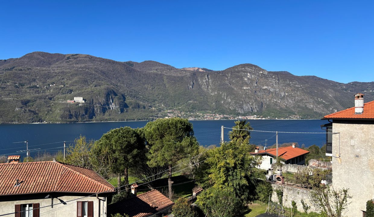 QUADRILOCALE AD ABBADIA LARIANA CON GIARDINO