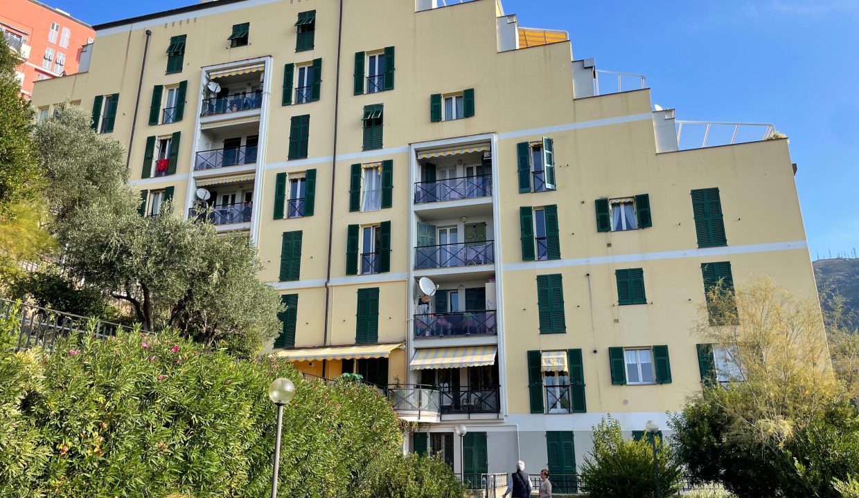 bilocale vista mare genova 18