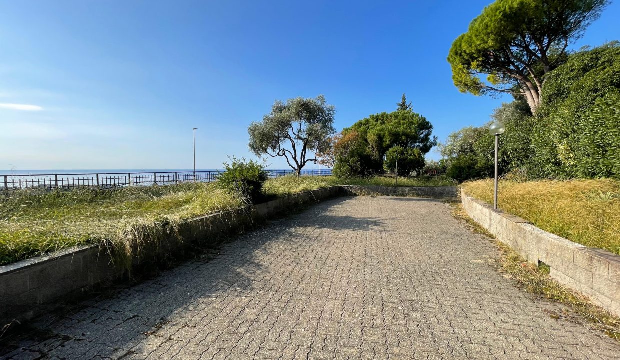 bilocale vista mare genova 20